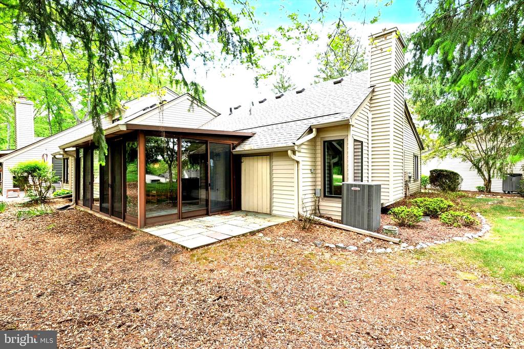 37 ASHTON WAY