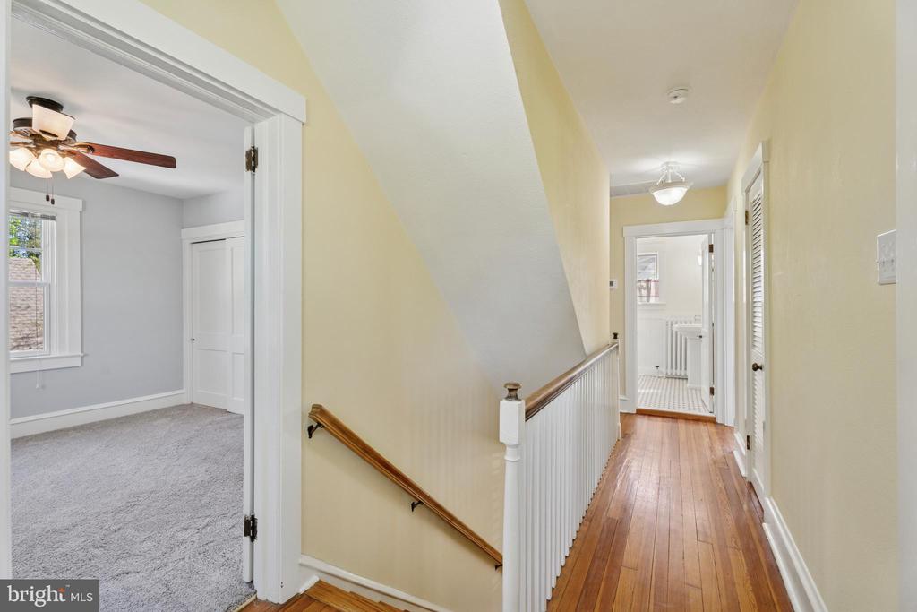 12 E CENTRAL AVENUE