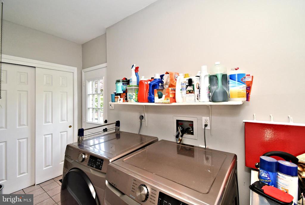 816 GLENN CIRCLE
