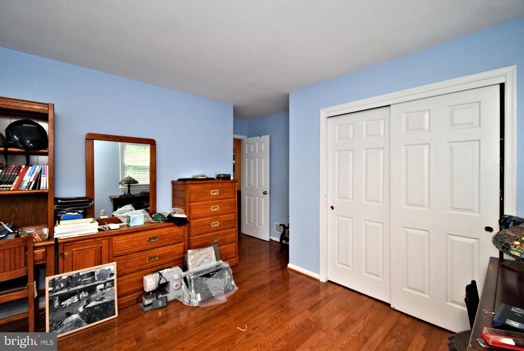 816 GLENN CIRCLE