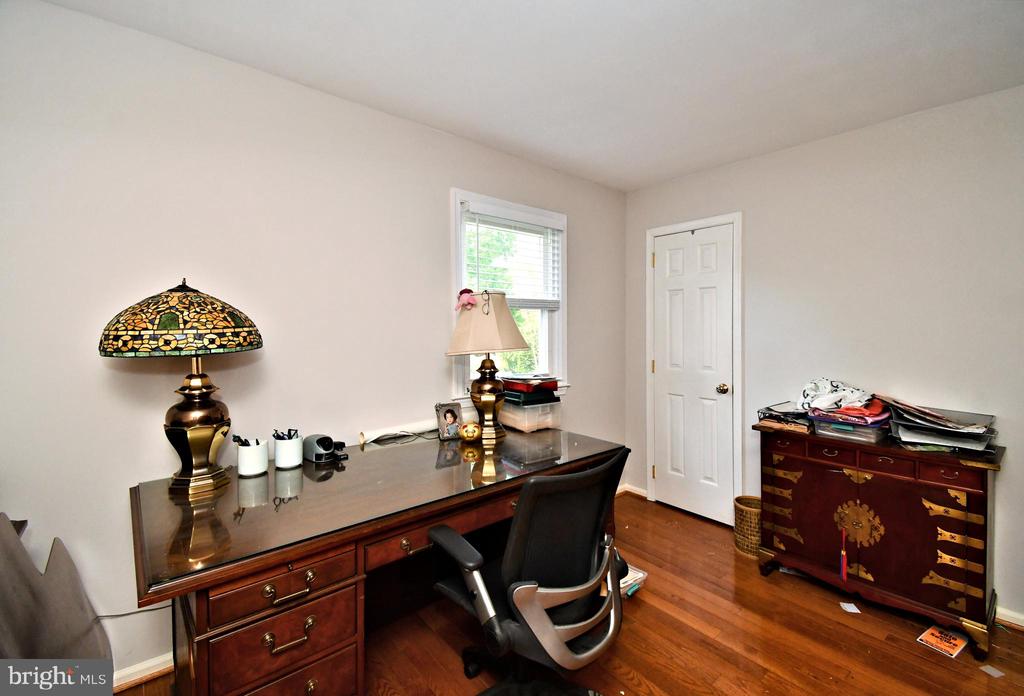 816 GLENN CIRCLE