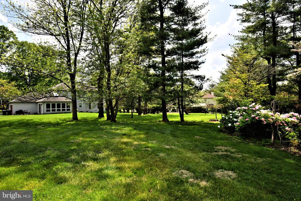 816 GLENN CIRCLE