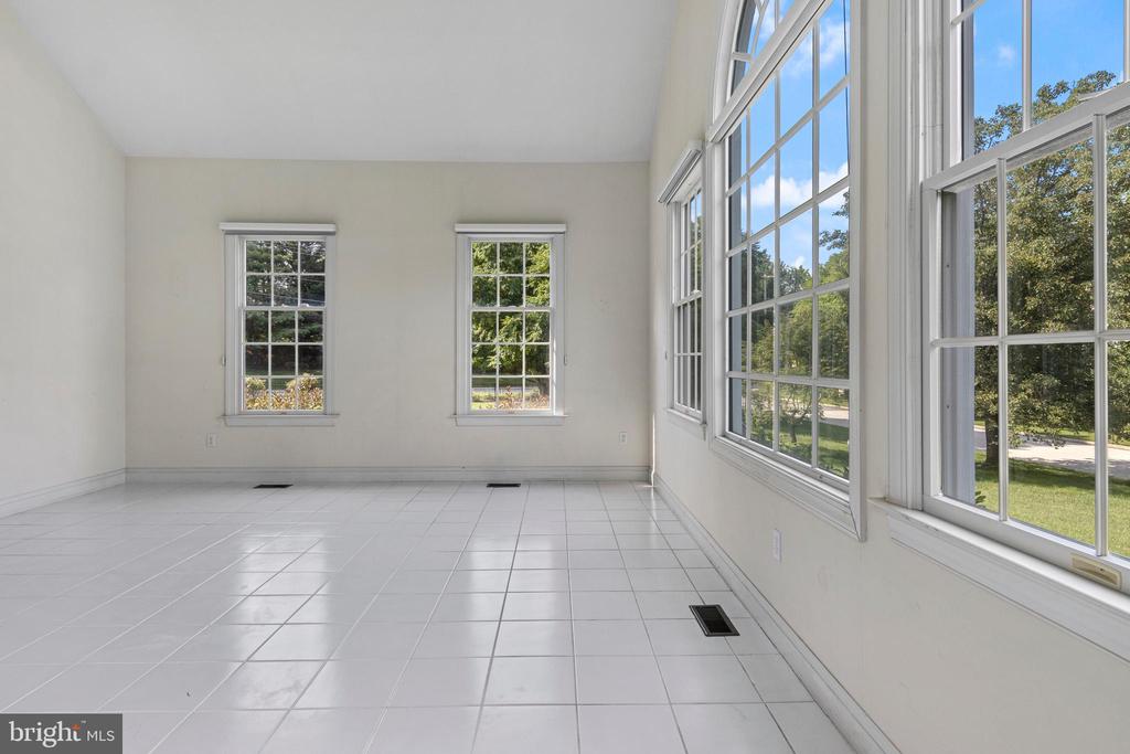 2063 WHITE HORSE ROAD