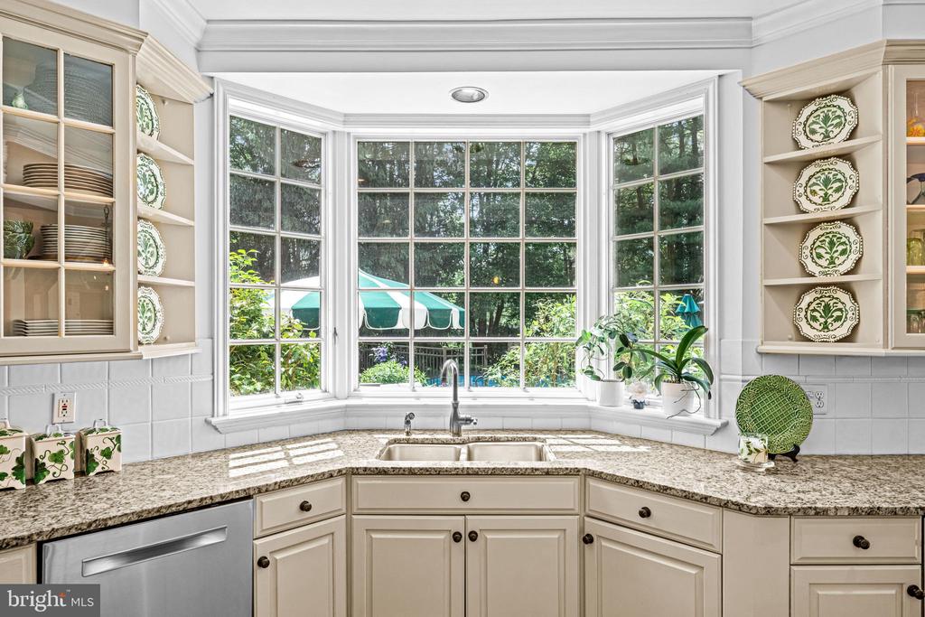 1298 FARM LANE