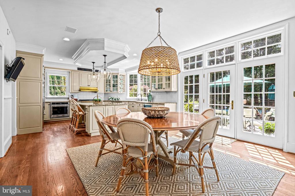 1298 FARM LANE