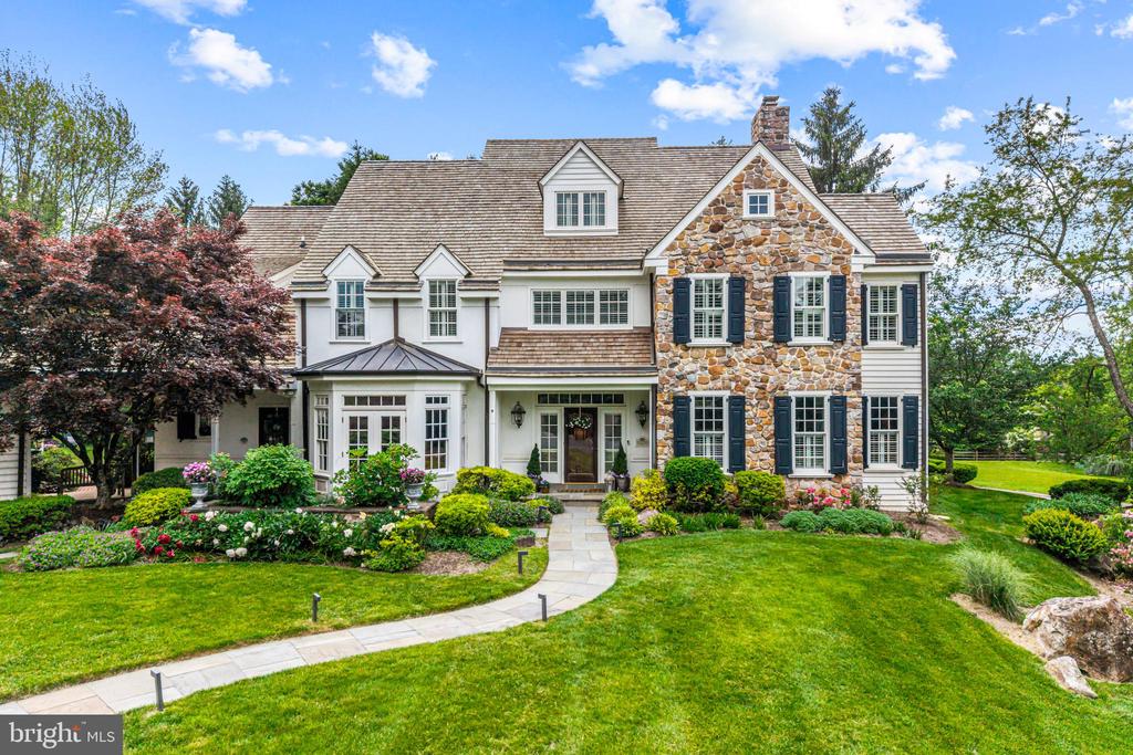 1298 FARM LANE