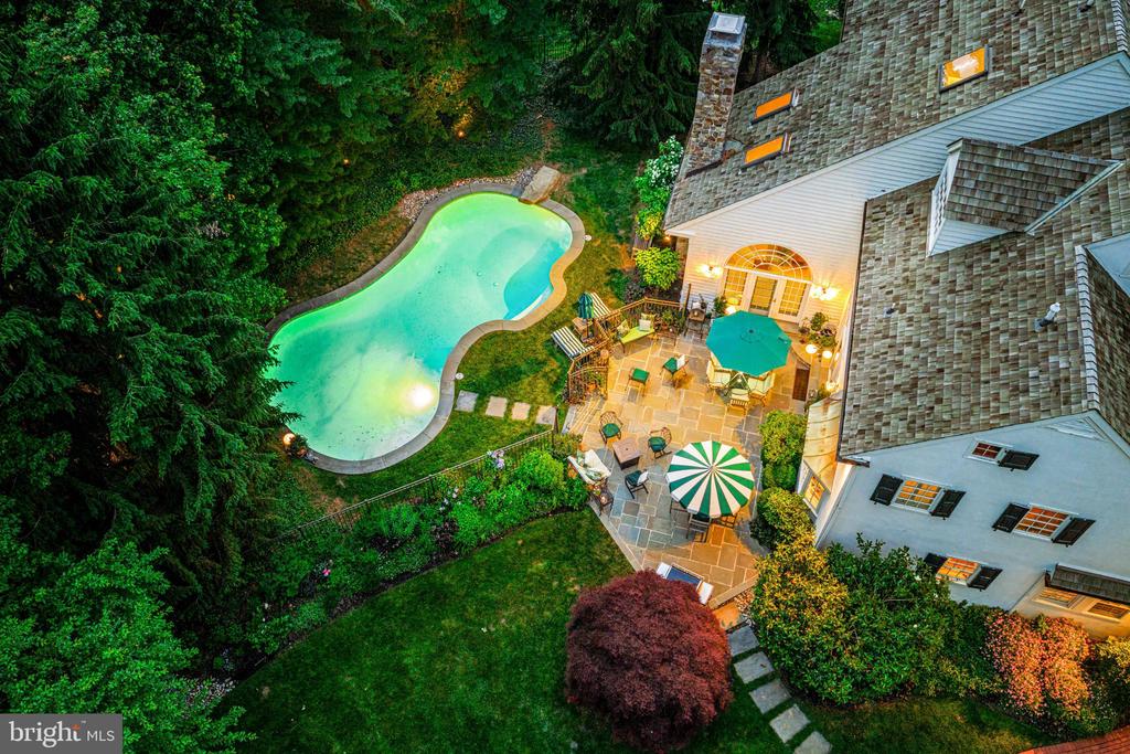 1298 FARM LANE