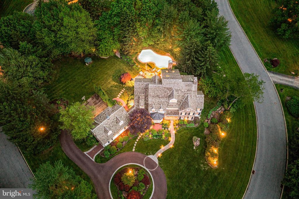 1298 FARM LANE