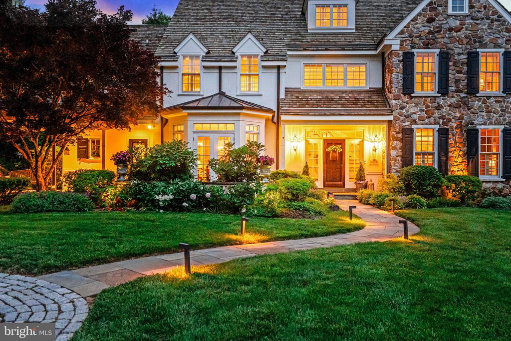 1298 FARM LANE