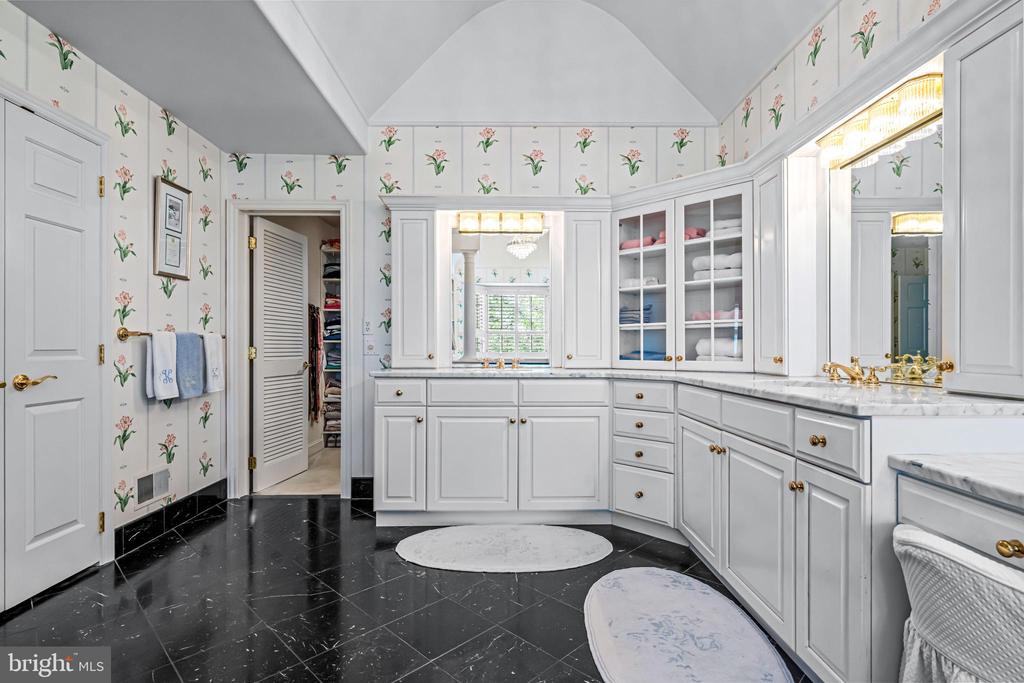 1298 FARM LANE