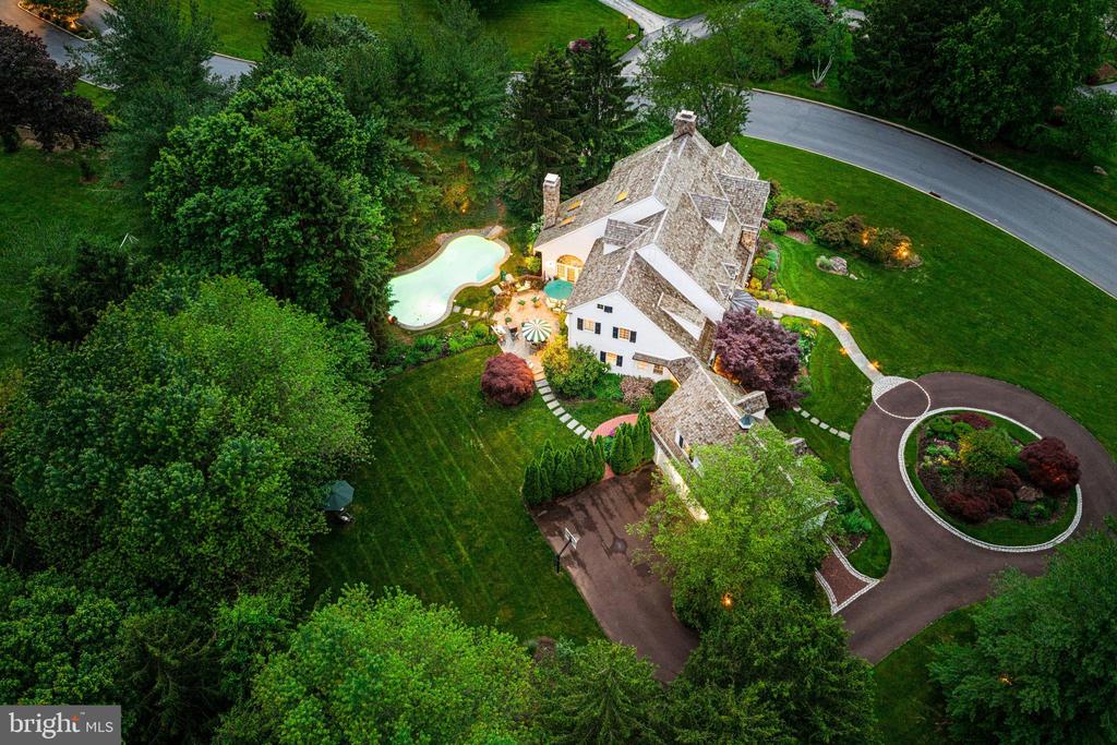 1298 FARM LANE