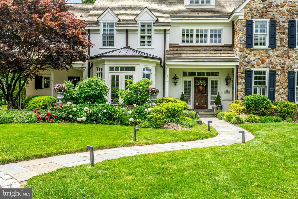 1298 FARM LANE