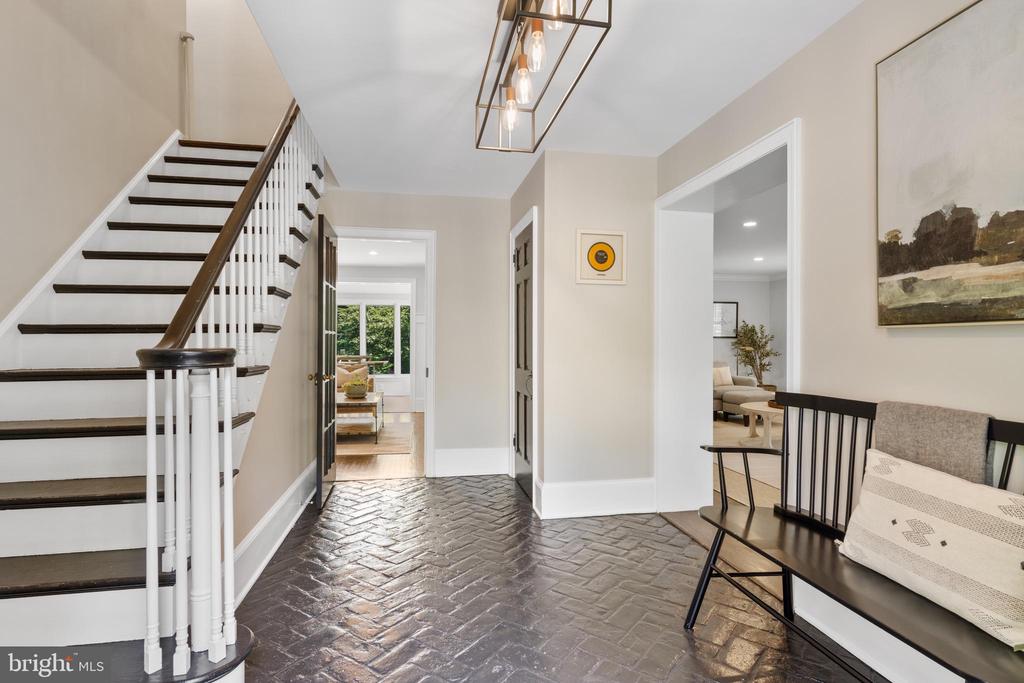 661 TIMBER LANE