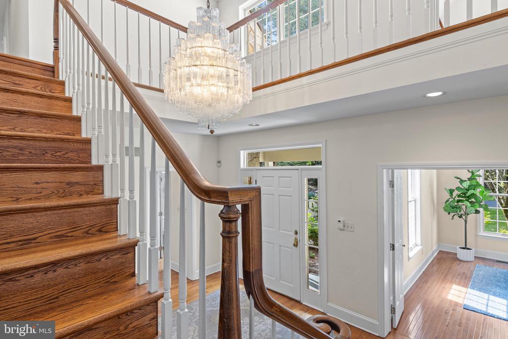 1285 FARM ROAD