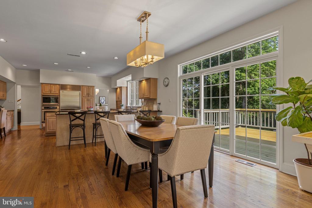 1285 FARM ROAD