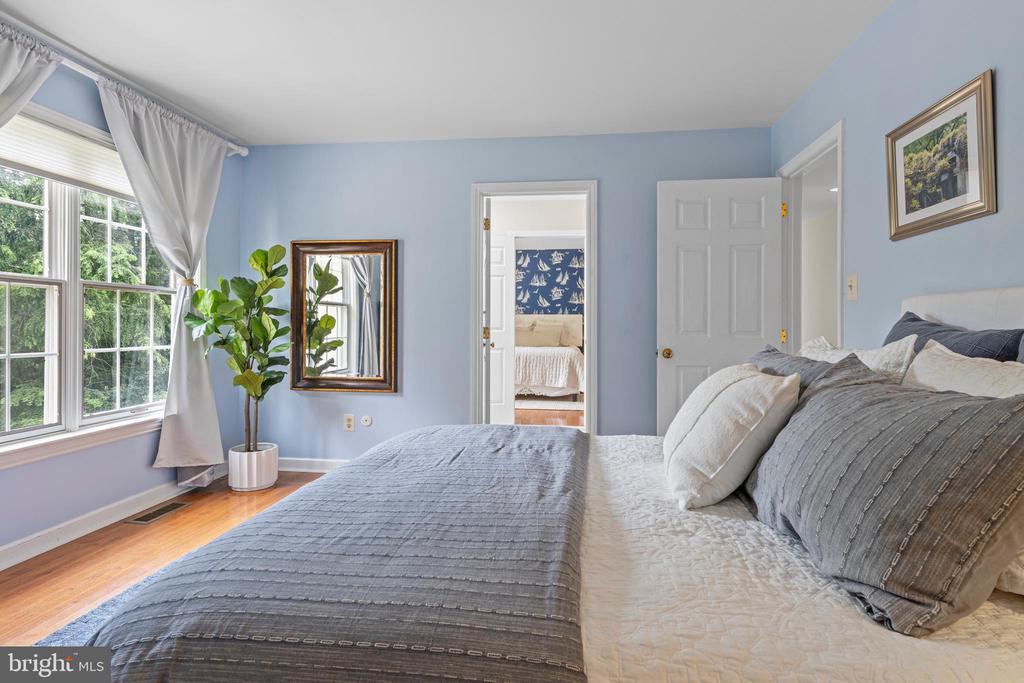 1285 FARM ROAD