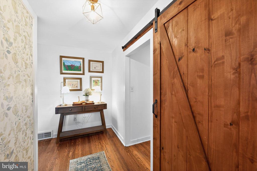 119 WATERLOO AVENUE