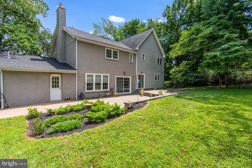 110 DIAMOND ROCK ROAD