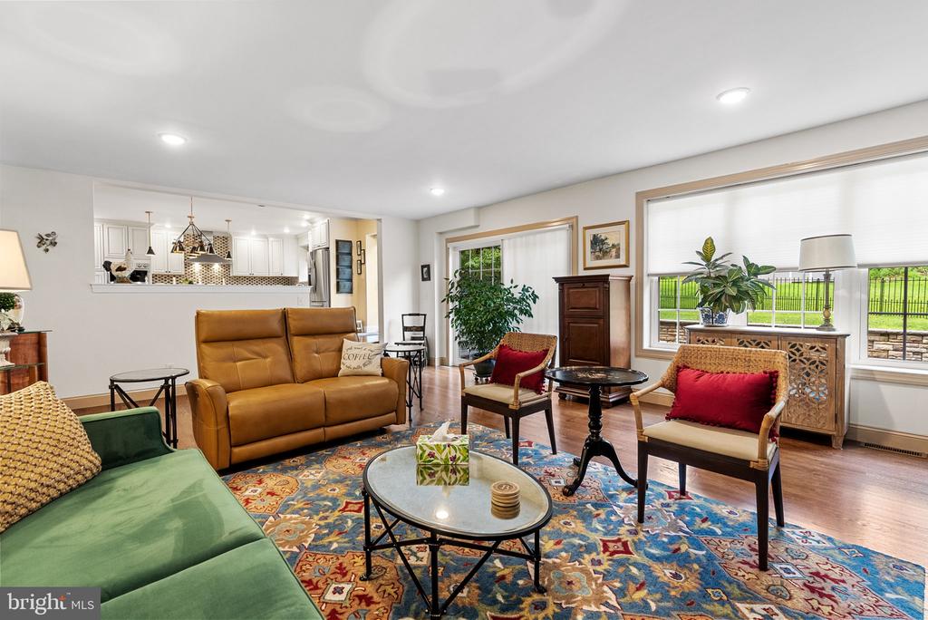 110 DIAMOND ROCK ROAD