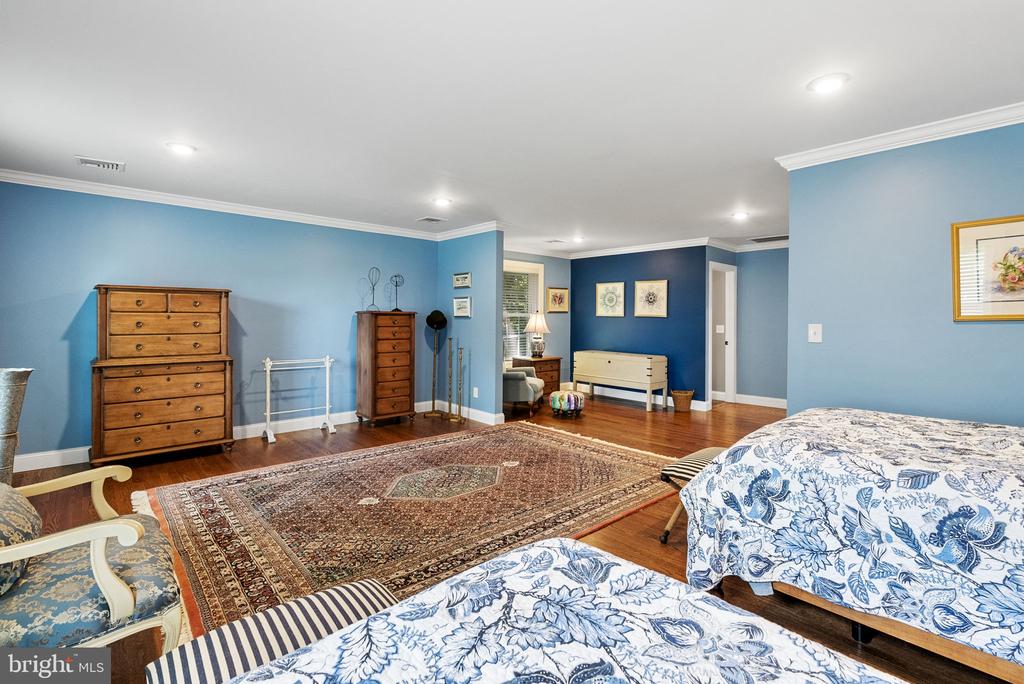 110 DIAMOND ROCK ROAD