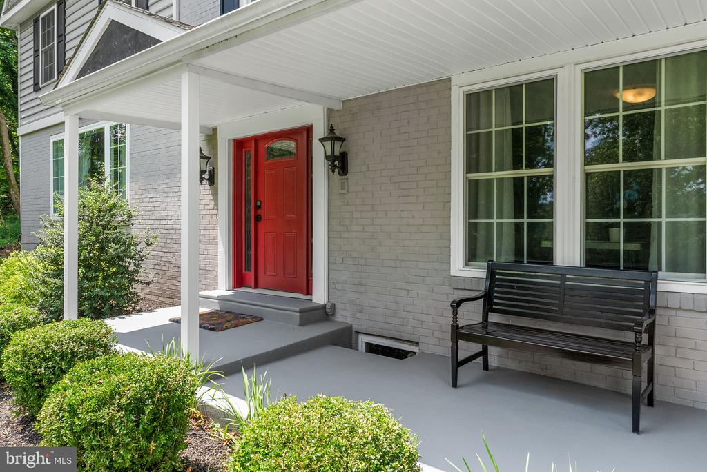 110 DIAMOND ROCK ROAD