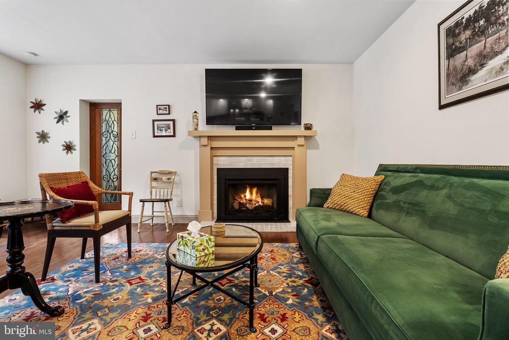 110 DIAMOND ROCK ROAD