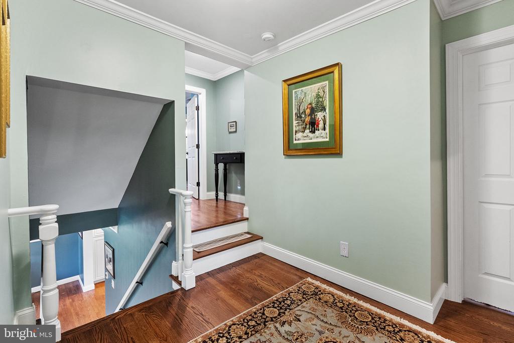 110 DIAMOND ROCK ROAD