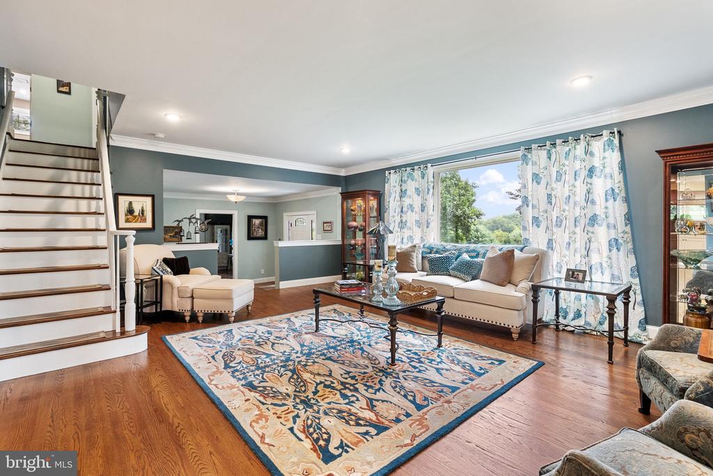 110 DIAMOND ROCK ROAD