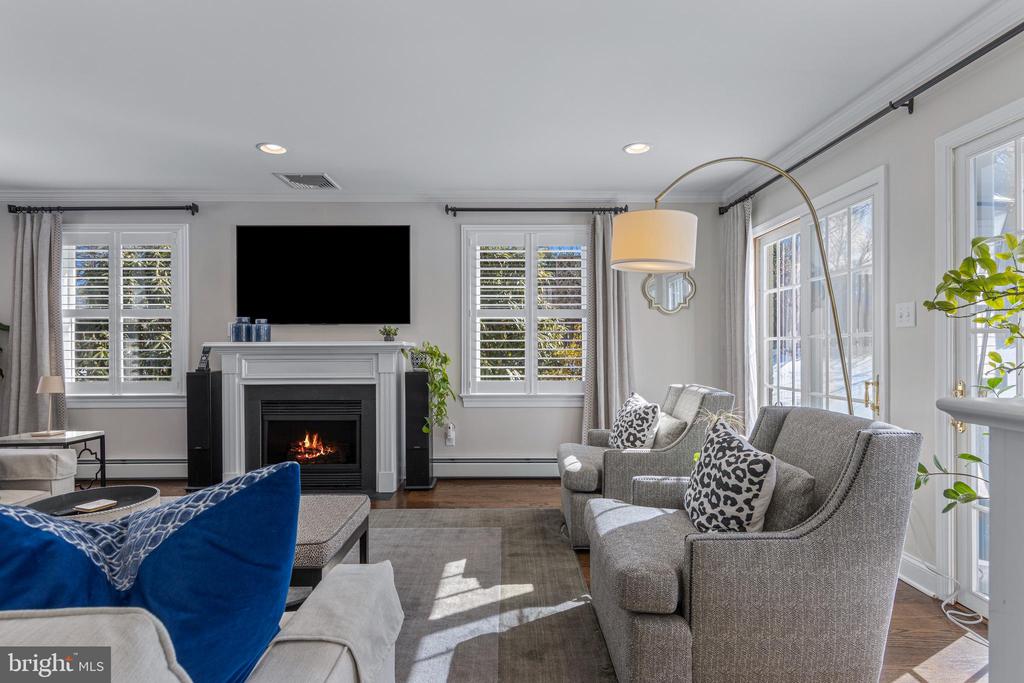 1012 WALTHAM ROAD