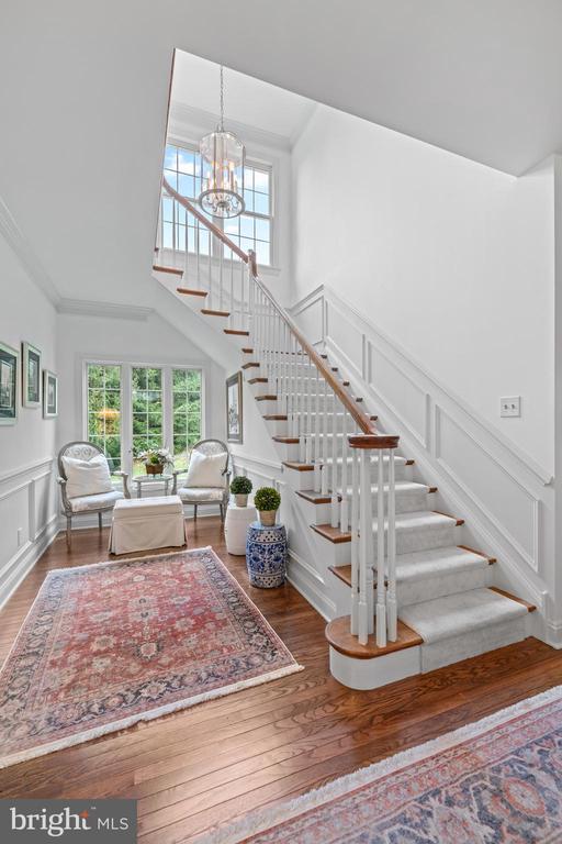 827 KENMARA DRIVE