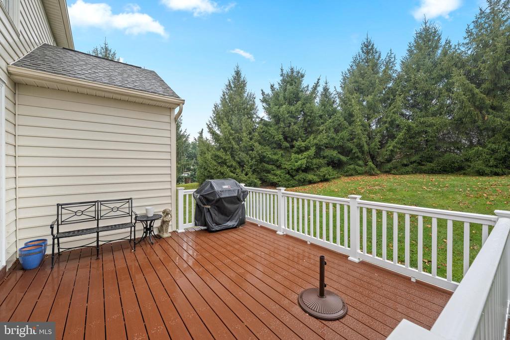 827 KENMARA DRIVE