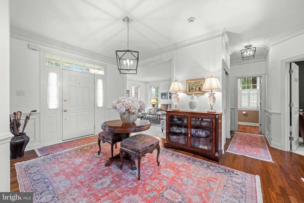 827 KENMARA DRIVE
