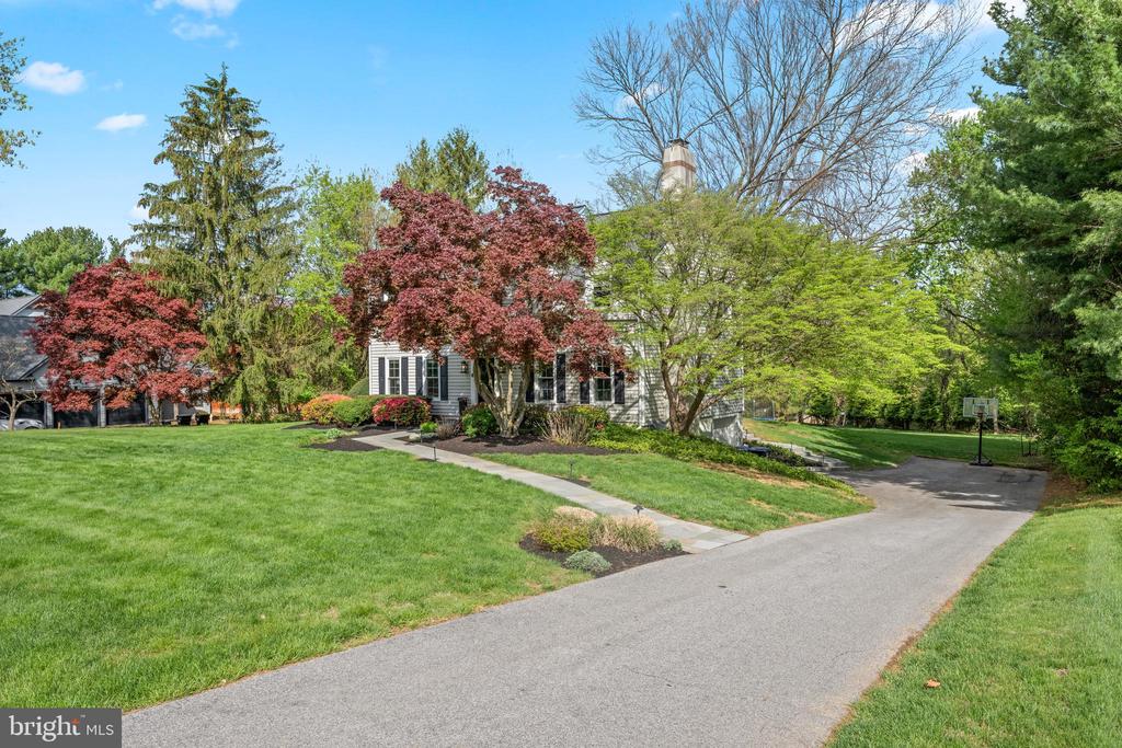 3 PICKWICK LANE