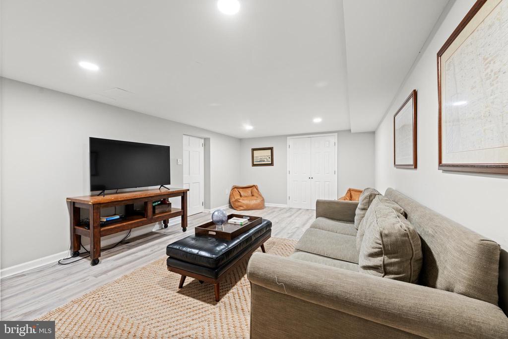 3 PICKWICK LANE