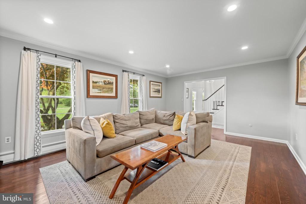 3 PICKWICK LANE