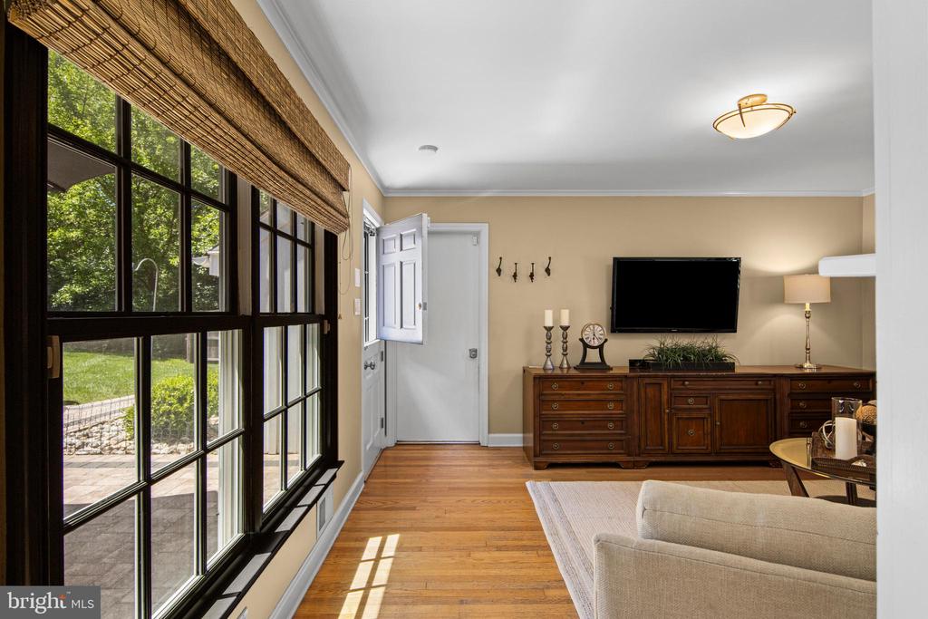 574 TIMBER LANE