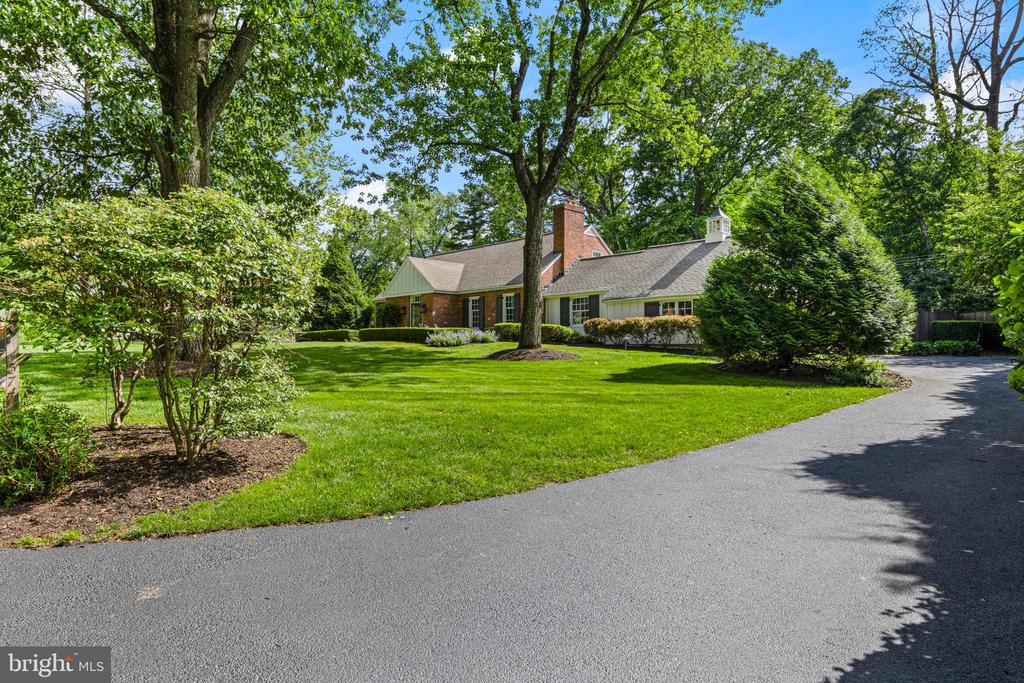 574 TIMBER LANE