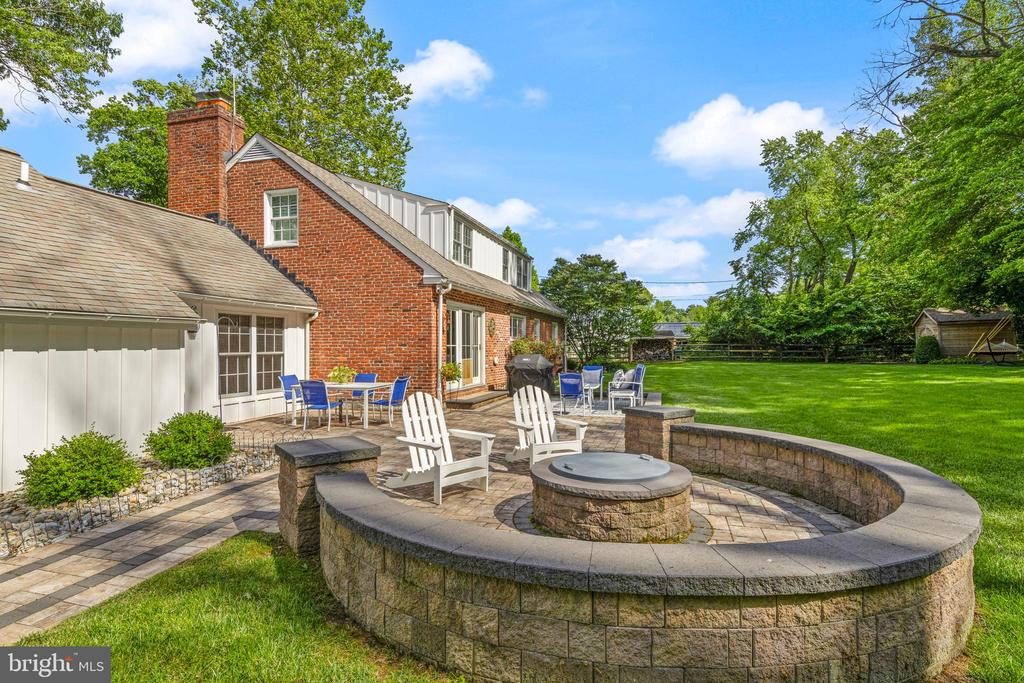 574 TIMBER LANE