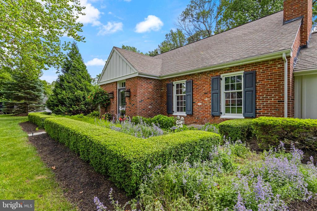 574 TIMBER LANE