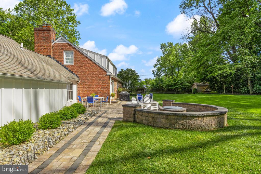 574 TIMBER LANE