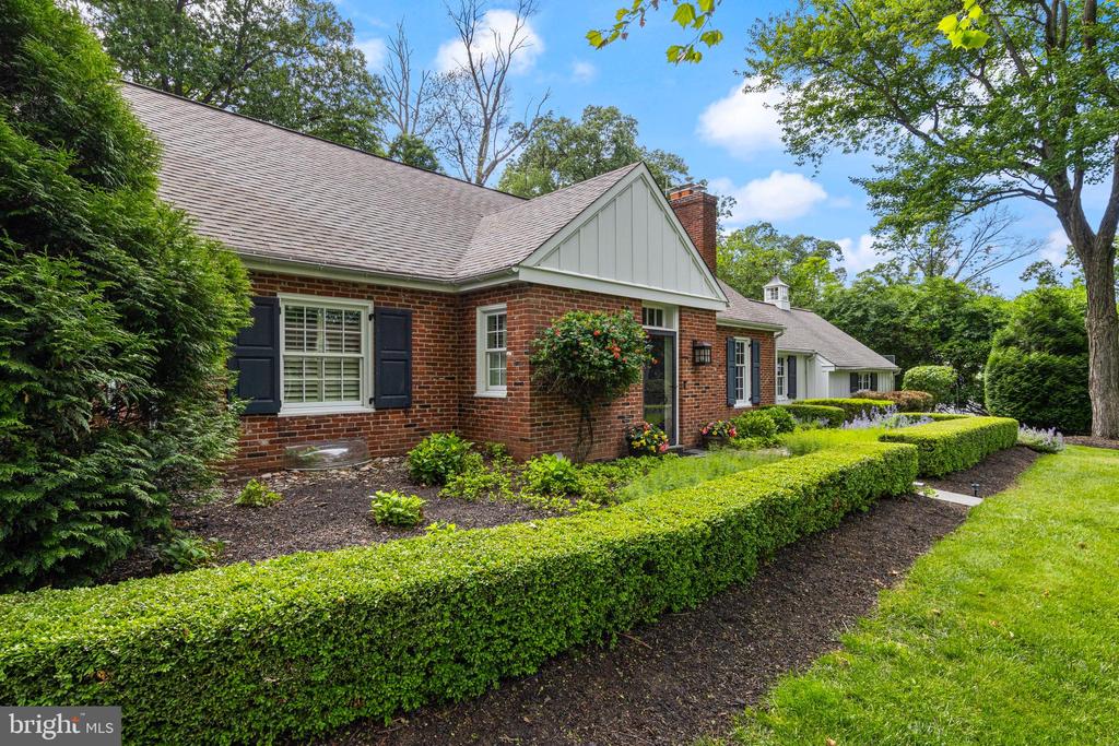 574 TIMBER LANE
