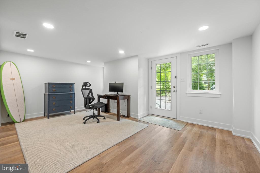 2031 WHITE HORSE ROAD