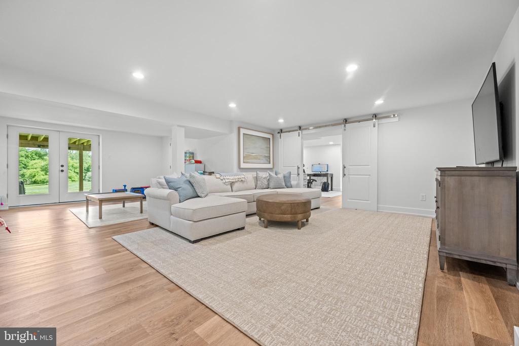 2031 WHITE HORSE ROAD