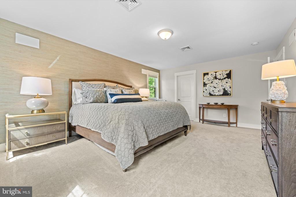 2031 WHITE HORSE ROAD