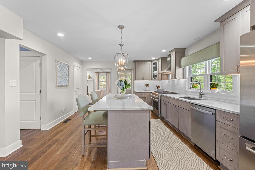 2031 WHITE HORSE ROAD