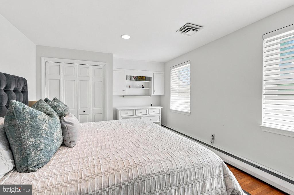 416-420 DUTTON MILL ROAD
