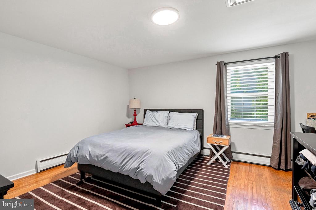 416-420 DUTTON MILL ROAD