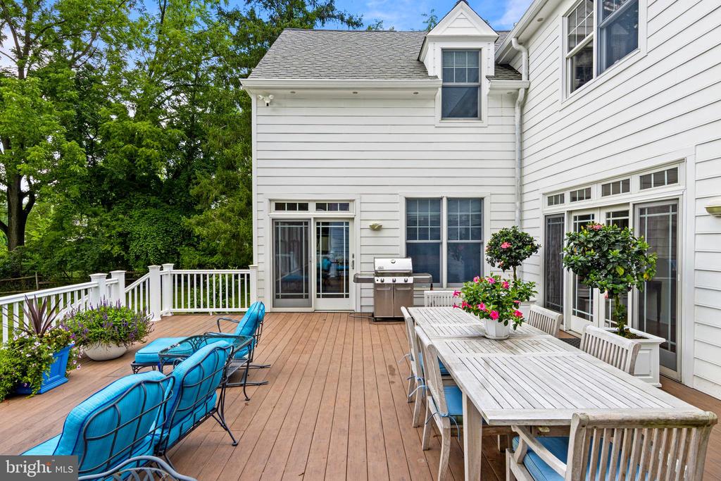 225 SUGARTOWN ROAD