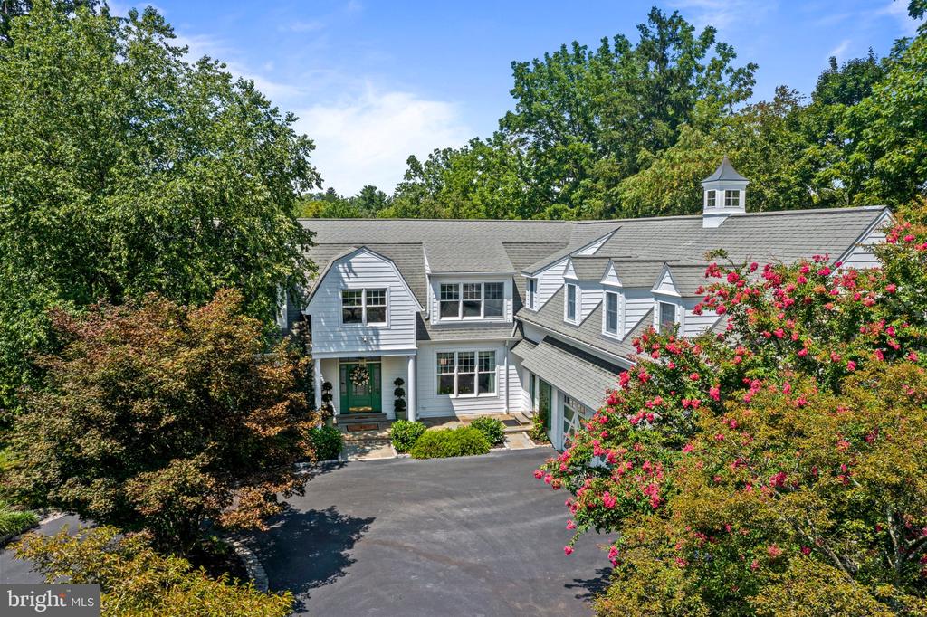 225 SUGARTOWN ROAD