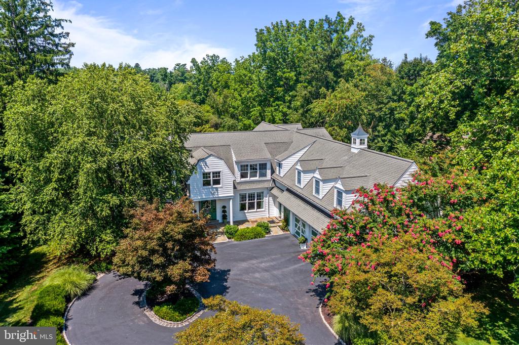 225 SUGARTOWN ROAD